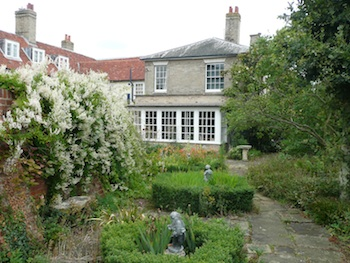 studio house